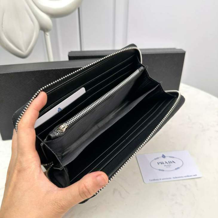 Picture of Prada Wallets _SKUfw167307614fw